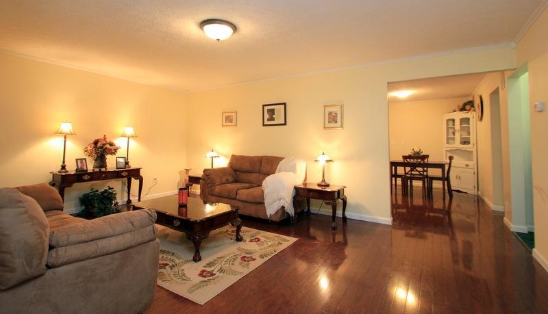 136 White Loop Rd, Clinton, TN 37716 photo 4
