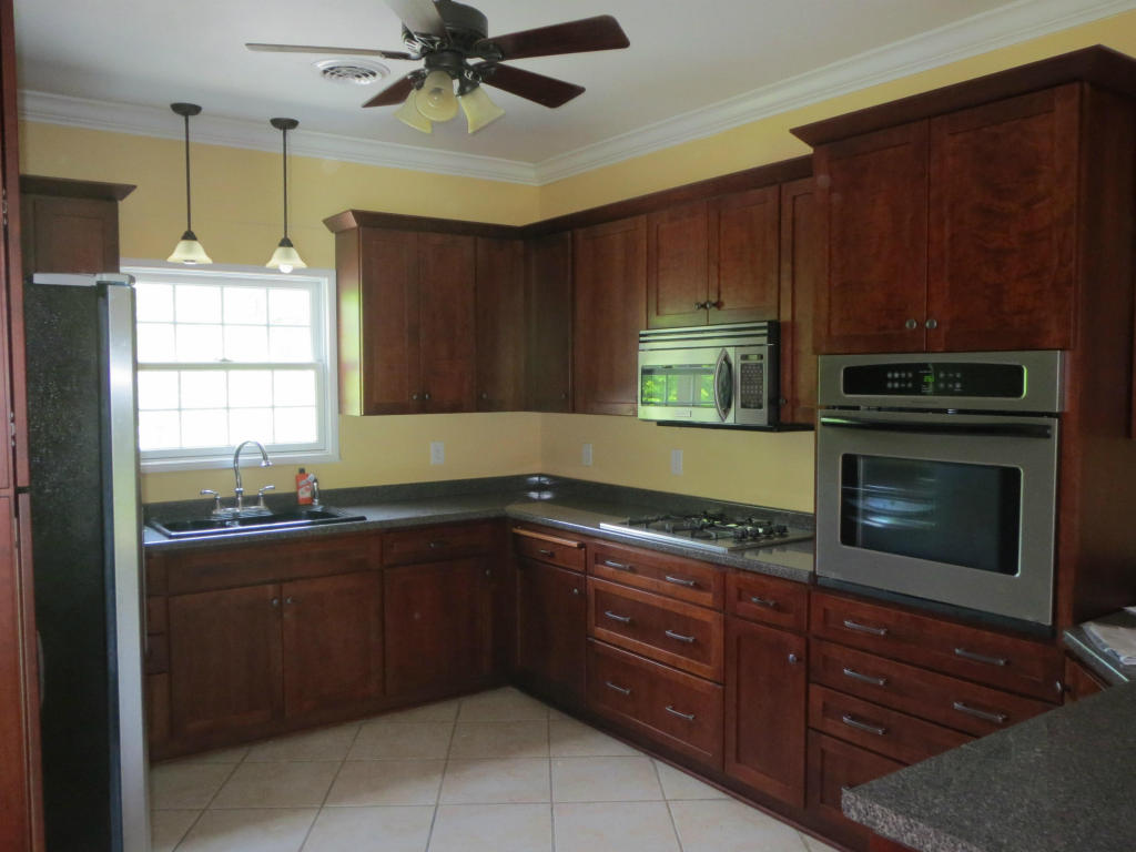 319 Emory View Rd, Lancing, TN 37770 photo 4