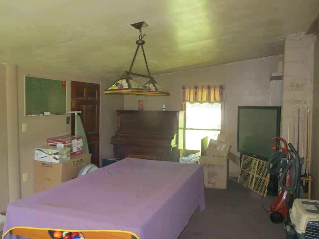 198 Clark Subdivision Rd, Clarkrange, TN 38553 photo 6