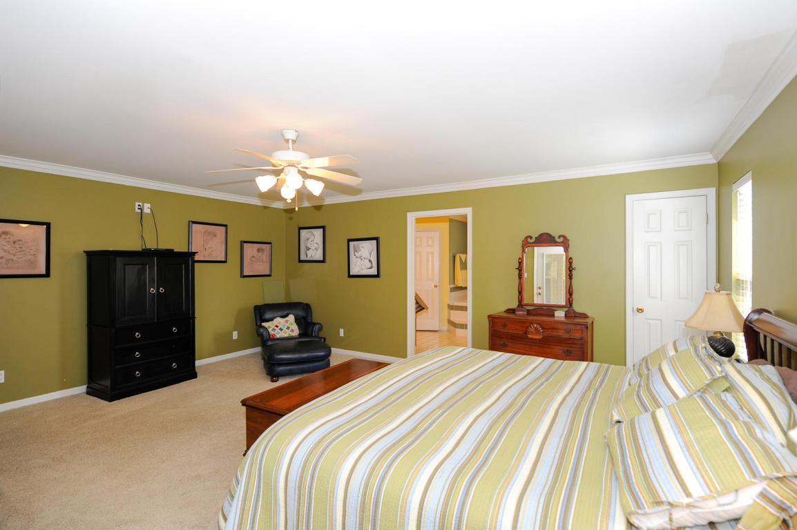 2210 Argonne Dr, Maryville, TN 37804 MLS 893048