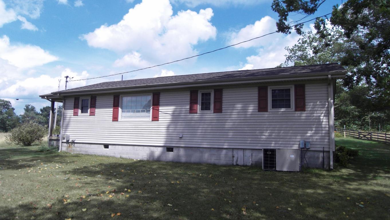 199 Hanahan Rd, Clarkrange, TN 38553 photo 2