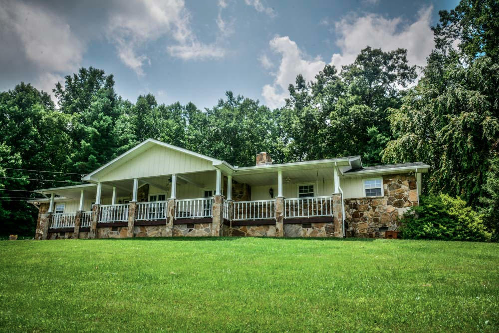 206 Mount Paran Loop, Jacksboro, TN 37757 photo 1