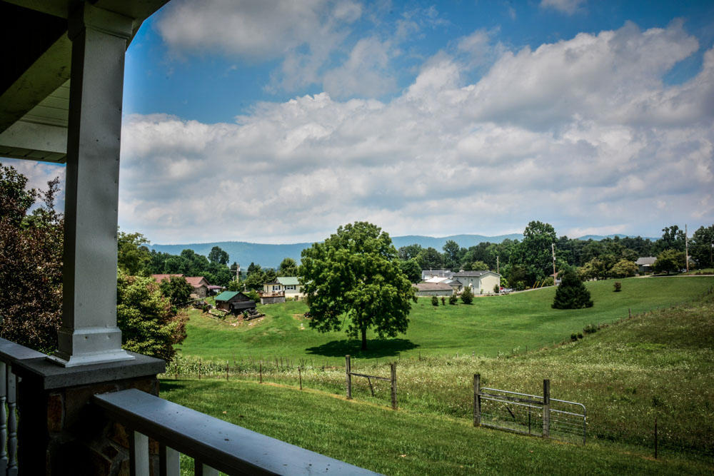 206 Mount Paran Loop, Jacksboro, TN 37757 photo 18
