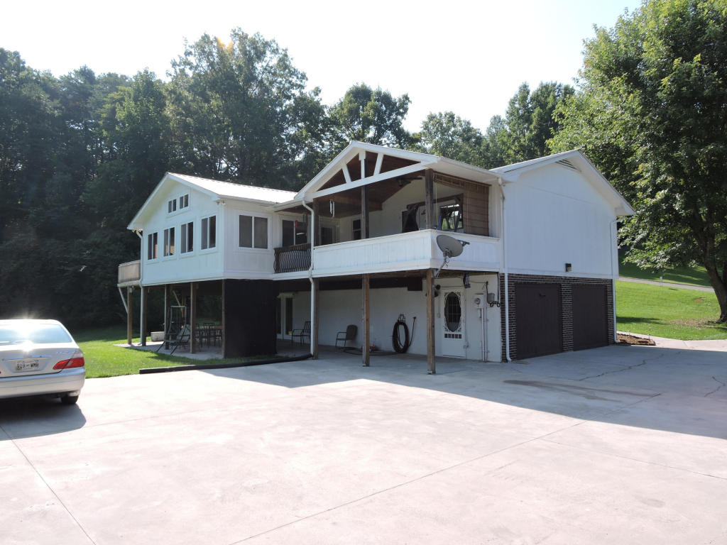 123 Den Dr, Heiskell, TN 37754 photo 7