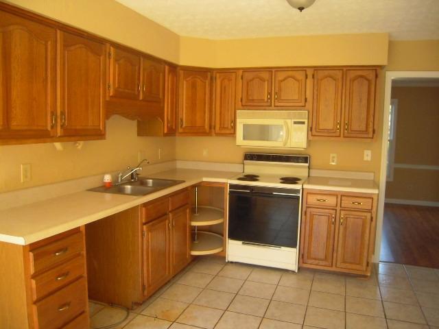 7624 Holcombridge Blvd, Powell, TN 37849 photo 4