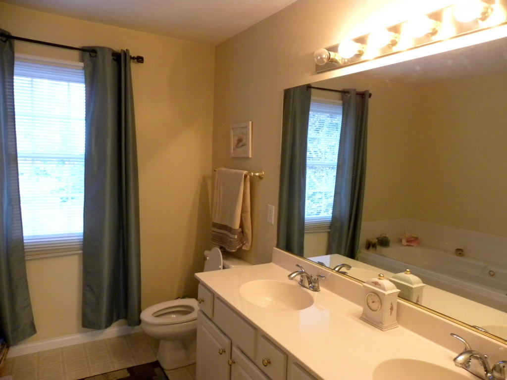857 Galloping Ln, Powell, TN 37849 photo 12