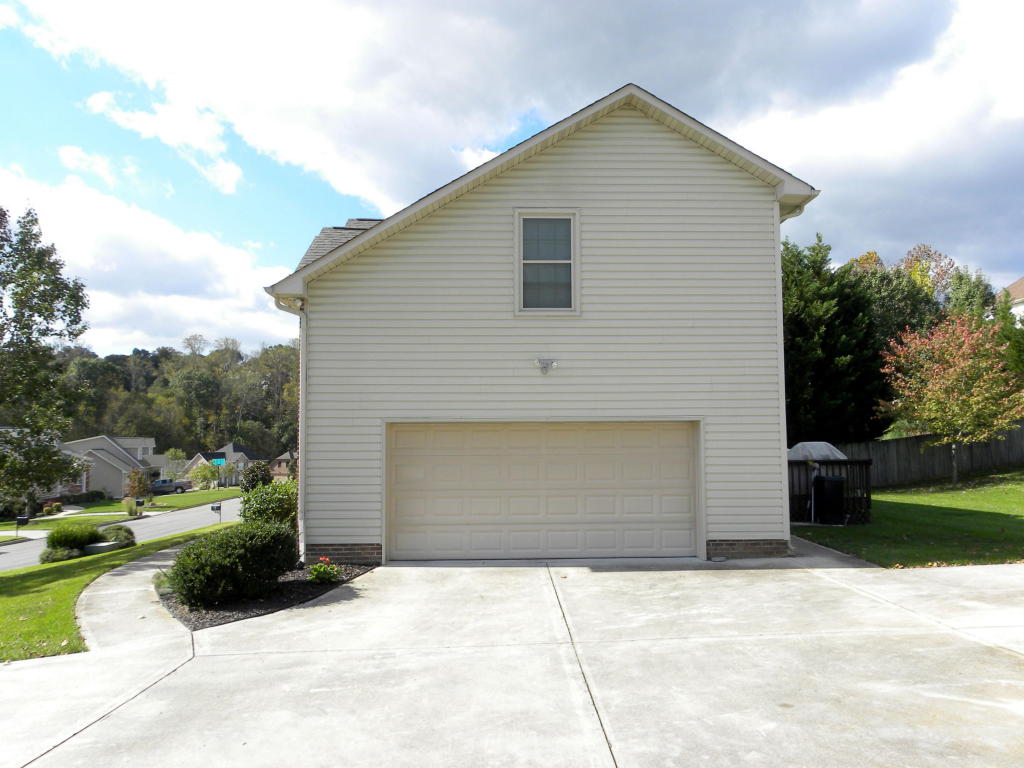 857 Galloping Ln, Powell, TN 37849 photo 17