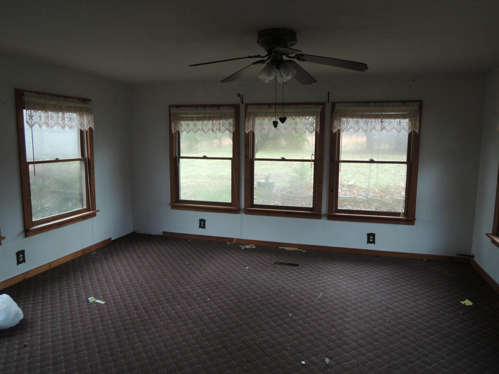 316 Ridge Rd, Lancing, TN 37770 photo 6