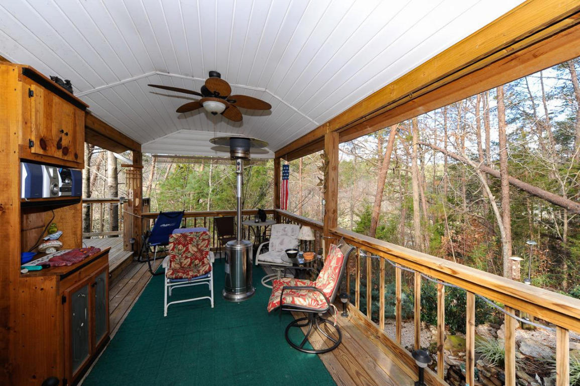 415 Mountain Thrush Dr, Townsend, TN 37882 photo 3