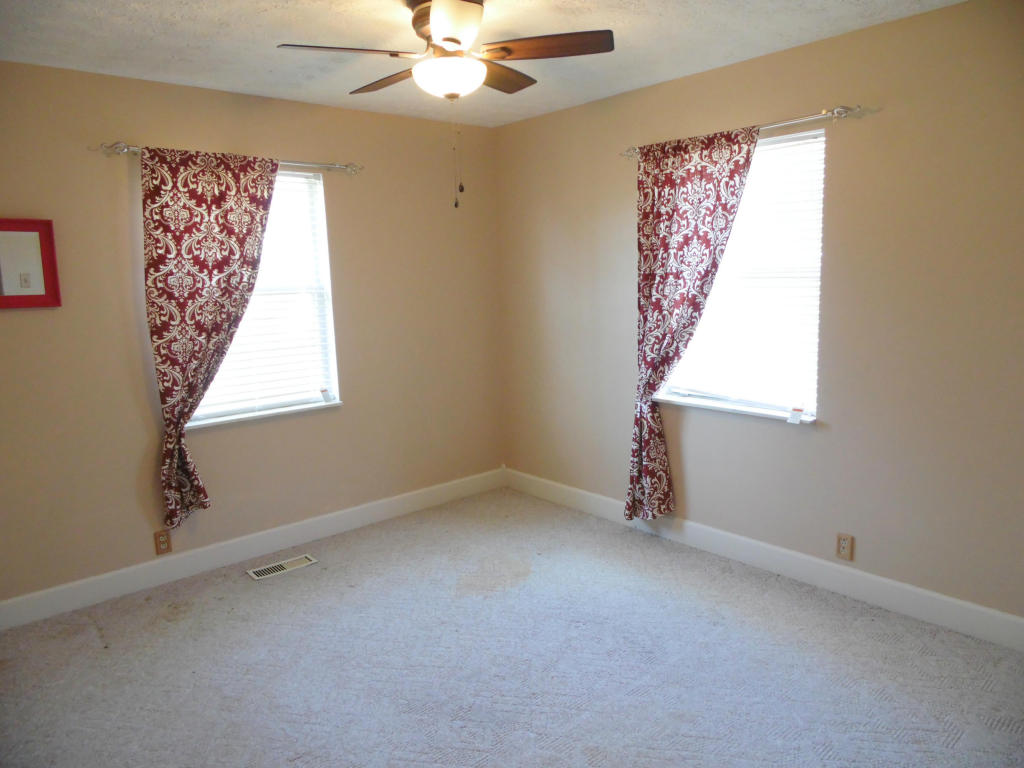 367 Eagle Bluff Rd, Jacksboro, TN 37757 photo 25
