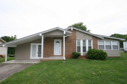 206 Kinzalow Dr, Sweetwater, TN 37874