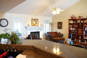 847 Galloping Ln, Powell, TN 37849 photo 4