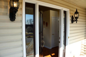 847 Galloping Ln, Powell, TN 37849 photo 2