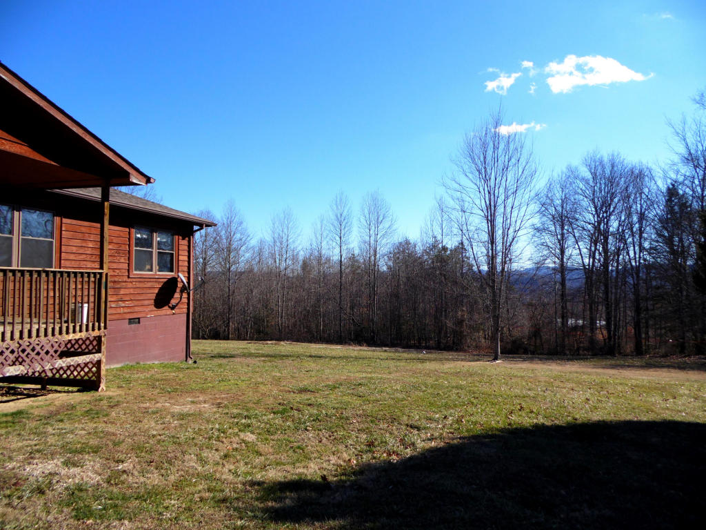 959 Knotty Pine Ln, Duff, TN 37729 photo 20