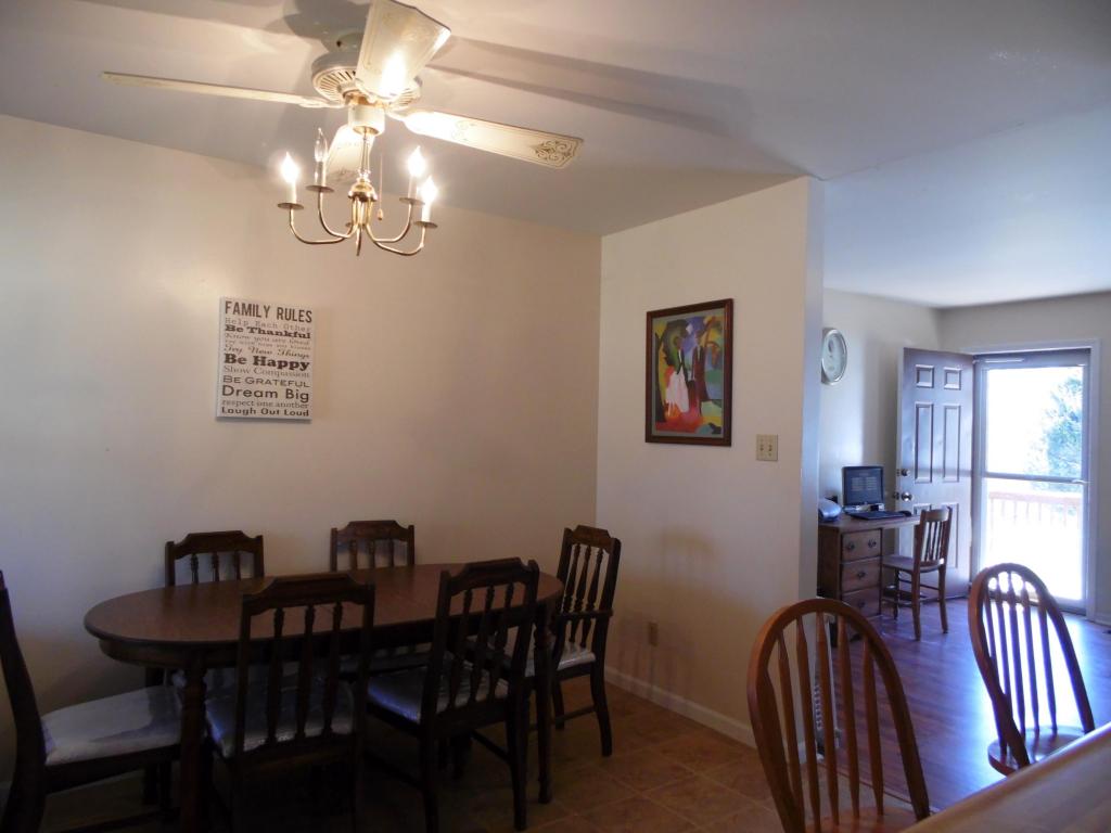 959 Knotty Pine Ln, Duff, TN 37729 photo 12