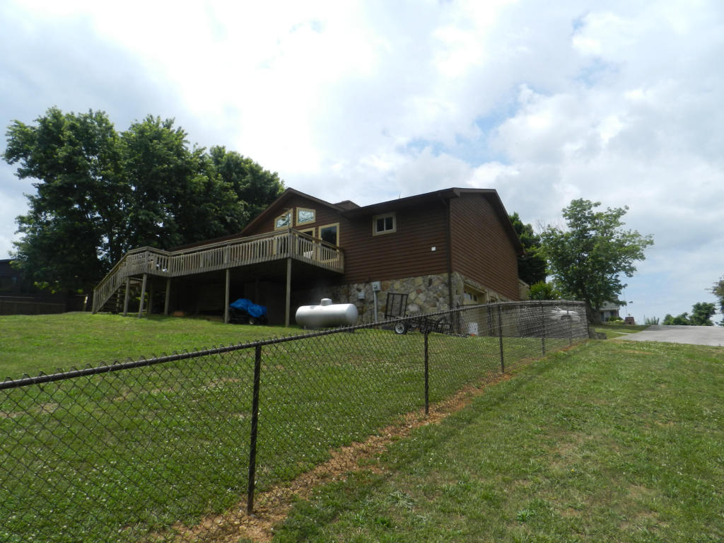 1742 Wilderness Dr, Talbott, TN 37877 photo 8