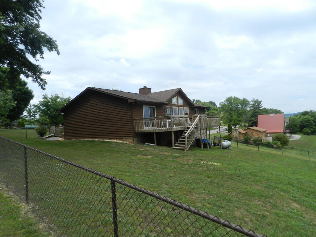 1742 Wilderness Dr, Talbott, TN 37877 photo 4