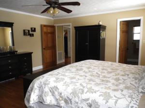 903 Eagle Bend Rd, Clinton, TN 37716 photo 12