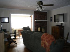 903 Eagle Bend Rd, Clinton, TN 37716 photo 3