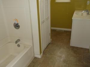 1054 E Wolf Valley Rd, Heiskell, TN 37754 photo 12