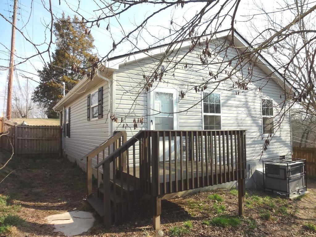 714 Sharp St, Clinton, TN 37716 photo 11