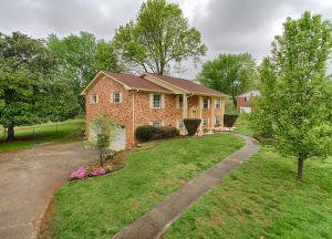349 Jerry Dr, Talbott, TN 37877 photo 2