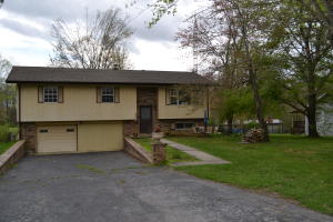 1055 N Shady Lane Loop, Clarkrange, TN 38553 photo 1