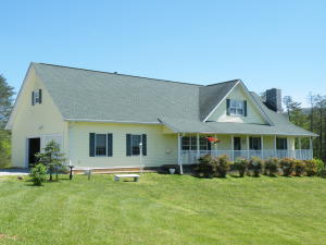 302 Webb Rd, Townsend, TN 37882 photo 1
