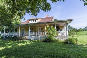 137 Mountain View Rd, Heiskell, TN 37754 photo 2