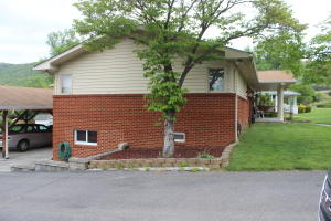 219 Eagle Bluff Rd, Jacksboro, TN 37757 photo 4