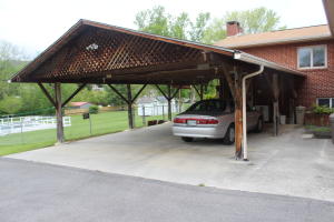 219 Eagle Bluff Rd, Jacksboro, TN 37757 photo 12