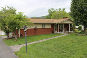 219 Eagle Bluff Rd, Jacksboro, TN 37757 photo 2