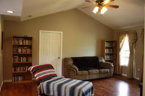 1392 Pilgrim Dr, Grimsley, TN 38565 photo 16