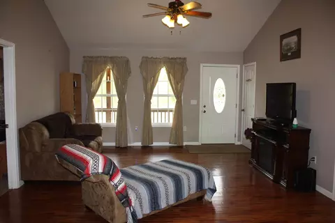 1392 Pilgrim Dr, Grimsley, TN 38565 photo 9