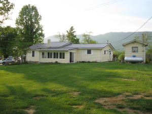 154 Vols Dr, Ewing, VA 24248 photo 7
