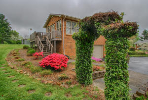 565 Ronald Dr, Talbott, TN 37877 photo 8