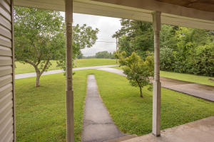 581 Shady Ln, Oneida, TN 37841 photo 14