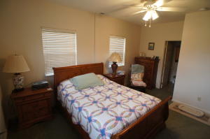 581 Shady Ln, Oneida, TN 37841 photo 8