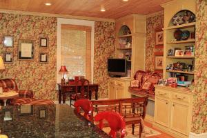 1002 Gloucester Ave, Middlesboro, KY 40965 photo 55