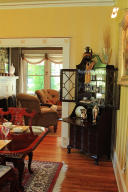 1002 Gloucester Ave, Middlesboro, KY 40965 photo 12