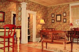 1002 Gloucester Ave, Middlesboro, KY 40965 photo 56