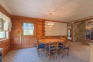 297 Turtle Pointe Rd, Bean Station, TN 37708 photo 8