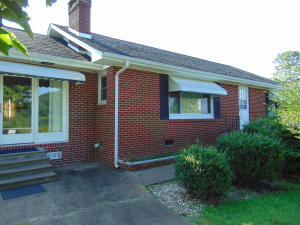 1202 Eagle Bend Rd, Clinton, TN 37716 photo 1