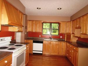 501 H C Smith Rd, Oneida, TN 37841 photo 3