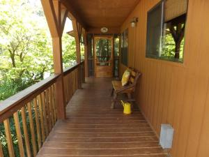 357 Half Moon Cir, Spring City, TN 37381 photo 9