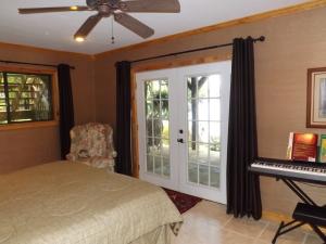 357 Half Moon Cir, Spring City, TN 37381 photo 26