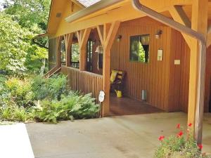 357 Half Moon Cir, Spring City, TN 37381 photo 7