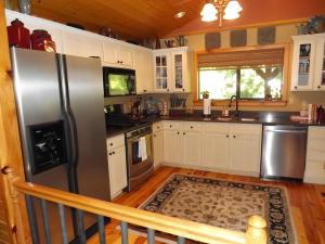 357 Half Moon Cir, Spring City, TN 37381 photo 5