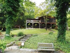 357 Half Moon Cir, Spring City, TN 37381 photo 21