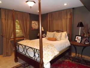 357 Half Moon Cir, Spring City, TN 37381 photo 13